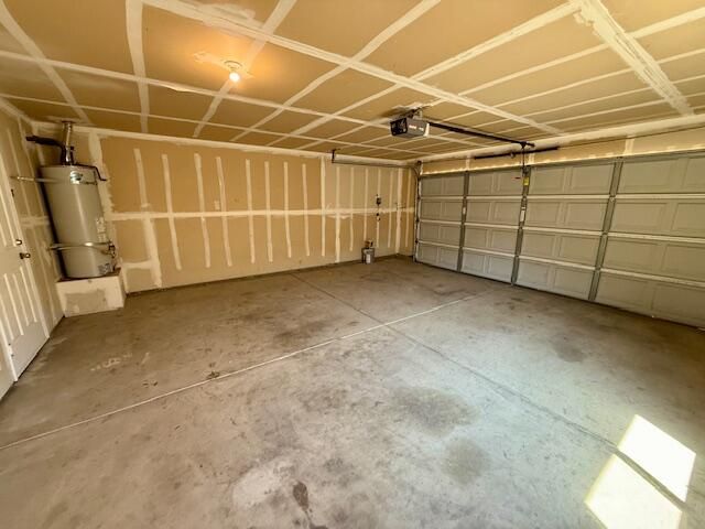 2341 N Jacob Court, Visalia, CA 93291