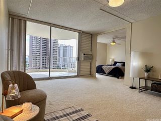 469 Ena Road 1806, Honolulu, HI 96815