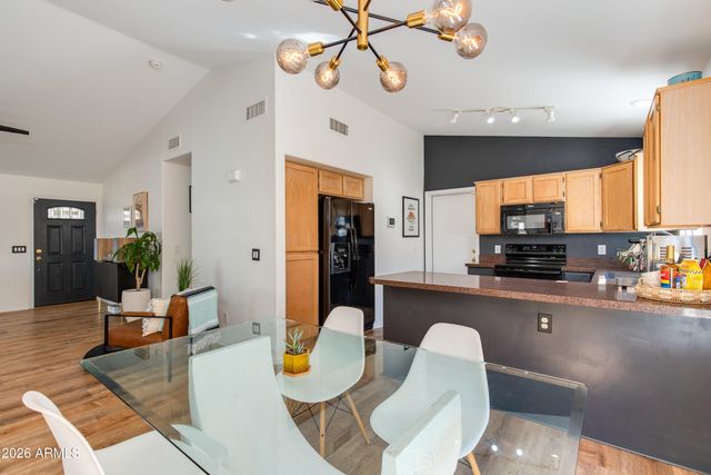 9750 W TONOPAH Drive, Peoria, AZ 85382