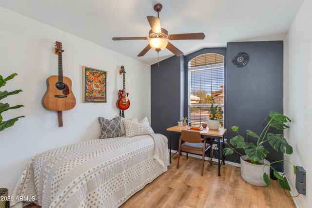 9750 W TONOPAH Drive, Peoria, AZ 85382