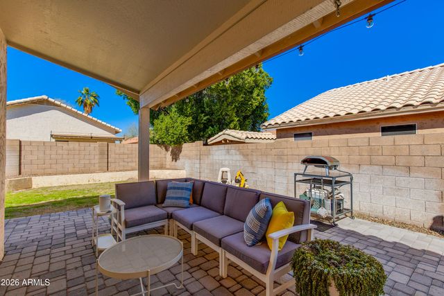 9750 W TONOPAH Drive, Peoria, AZ 85382