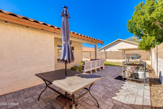 9750 W TONOPAH Drive, Peoria, AZ 85382