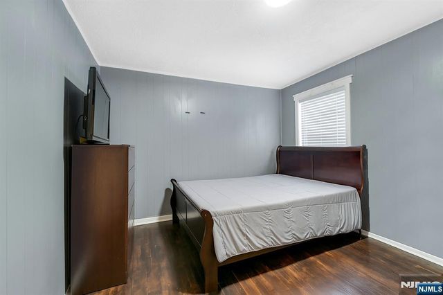 229 Baldwin Avenue, Hasbrouck Heights, NJ 07604