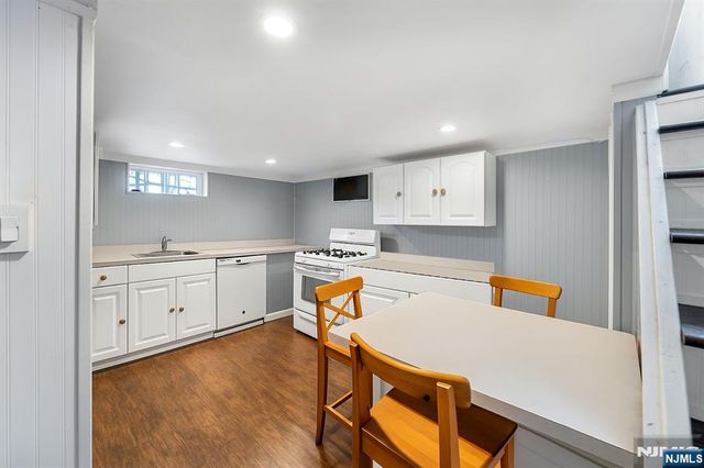 229 Baldwin Avenue, Hasbrouck Heights, NJ 07604