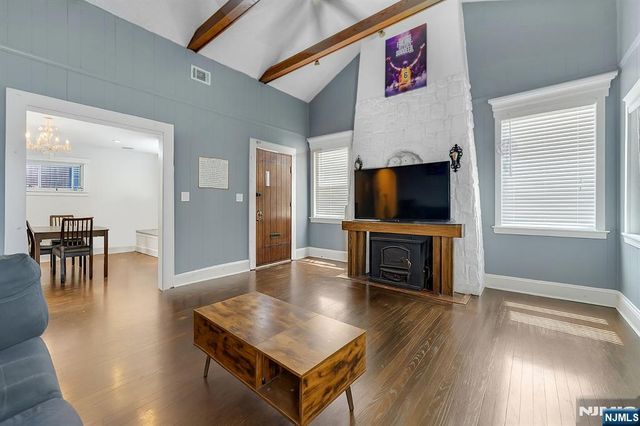 229 Baldwin Avenue, Hasbrouck Heights, NJ 07604