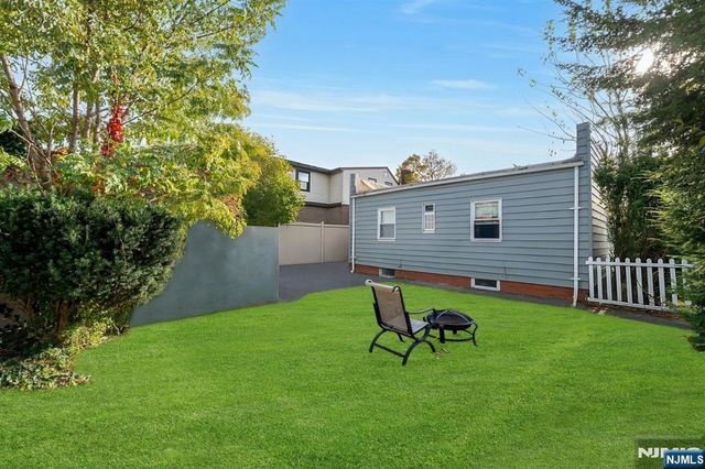 229 Baldwin Avenue, Hasbrouck Heights, NJ 07604