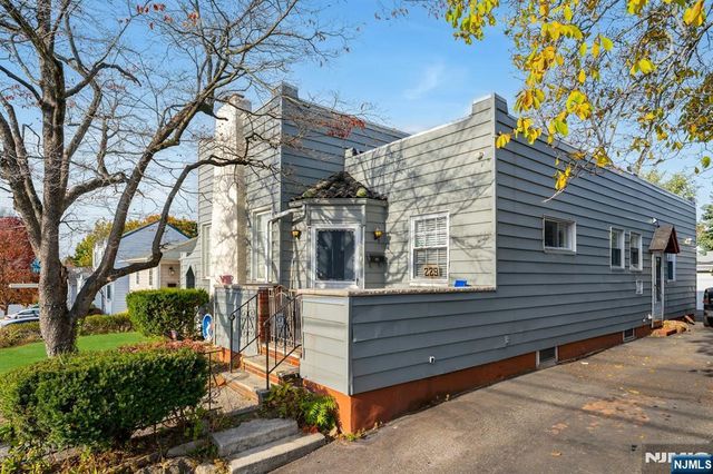 229 Baldwin Avenue, Hasbrouck Heights, NJ 07604