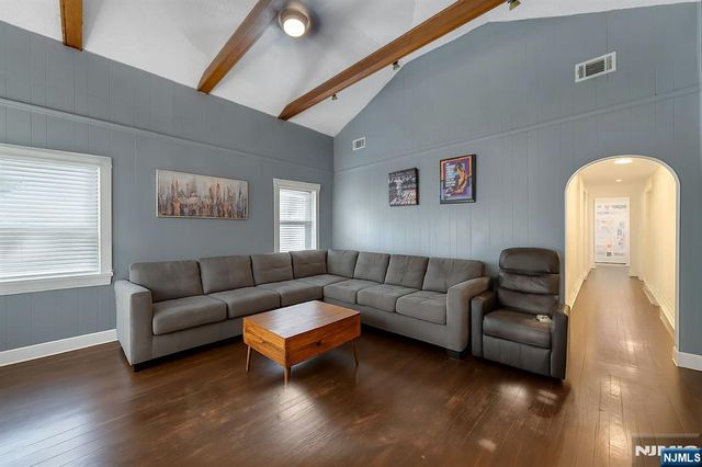 229 Baldwin Avenue, Hasbrouck Heights, NJ 07604