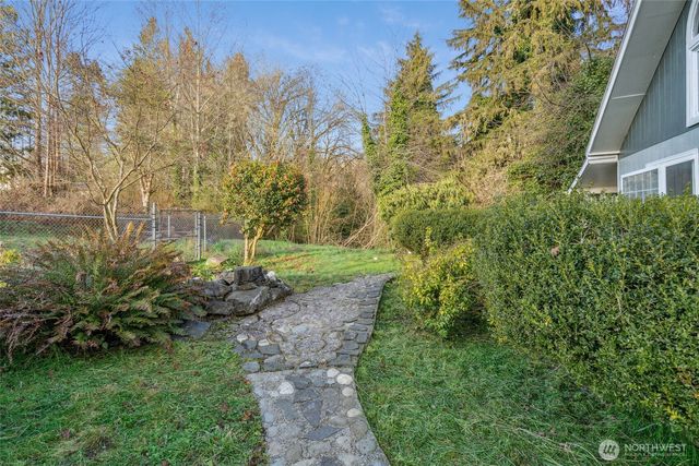 2956 Banner Road SE, Port Orchard, WA 98366