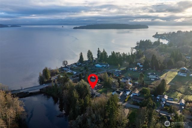 2956 Banner Road SE, Port Orchard, WA 98366