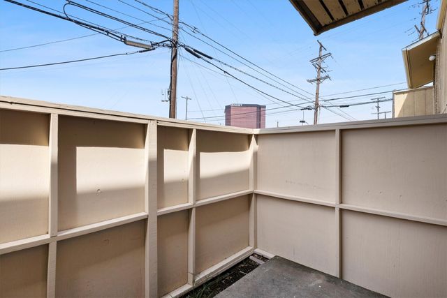 5935 Harvest Hill Road 1096, Dallas, TX 75230