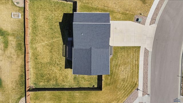 3300 ENFIELD LOOP RD, Rapid City, SD 57701