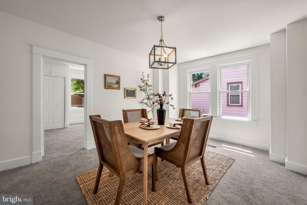 Image 12 of property listing at 4409 WILKENS AVE, Baltimore, MD 21229