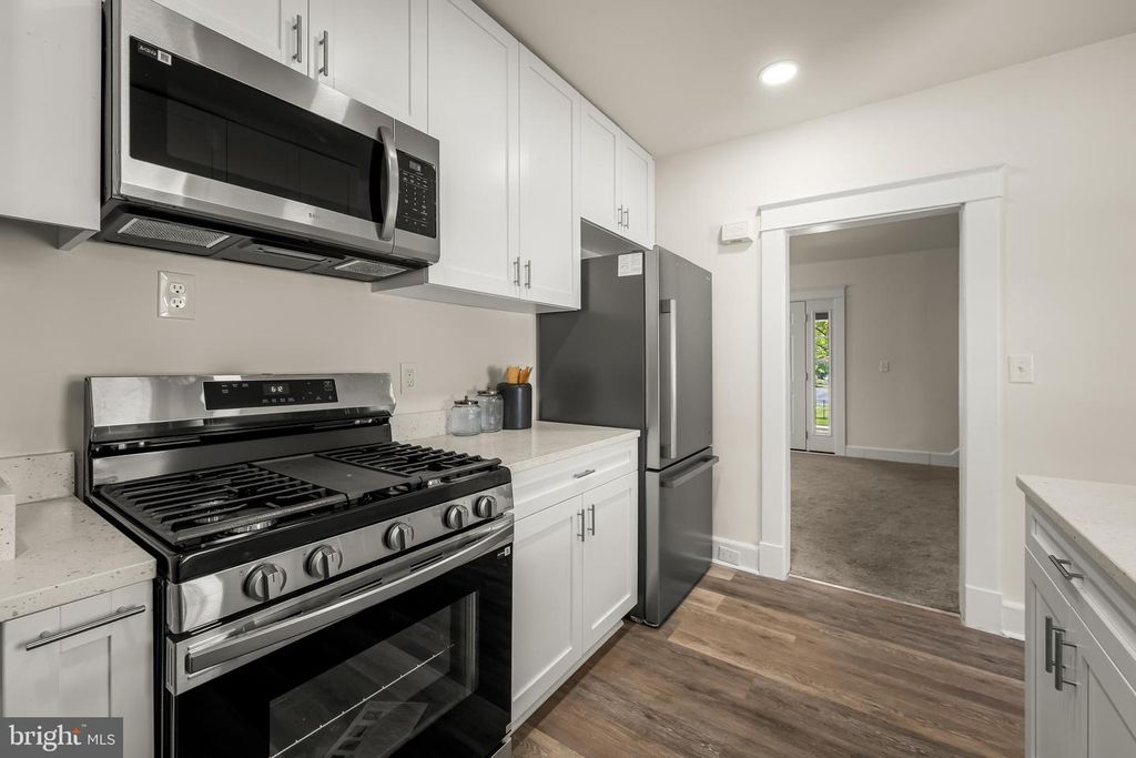 Image 17 of property listing at 4409 WILKENS AVE, Baltimore, MD 21229