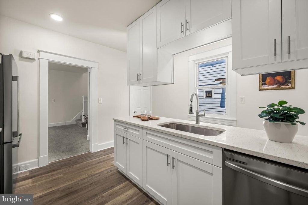 Image 18 of property listing at 4409 WILKENS AVE, Baltimore, MD 21229