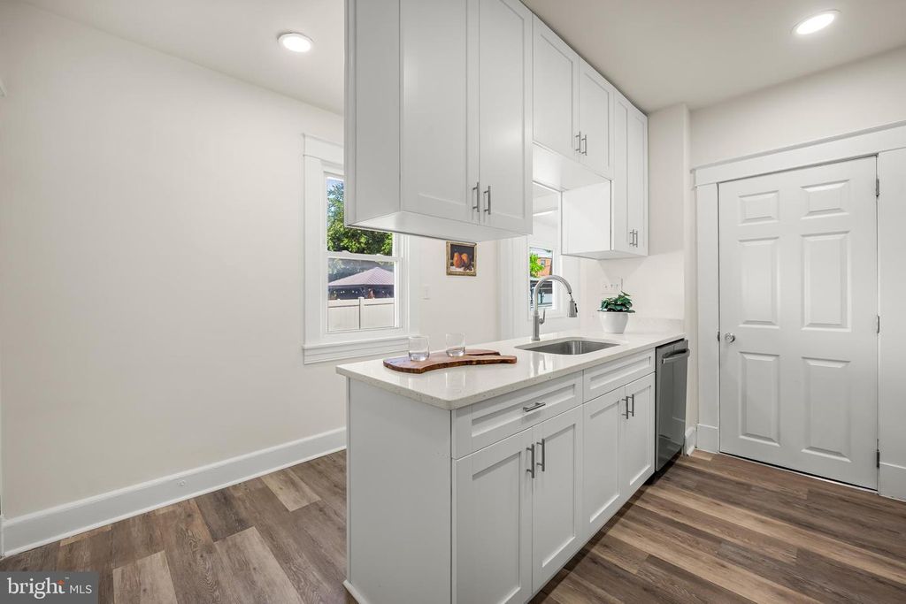 Image 19 of property listing at 4409 WILKENS AVE, Baltimore, MD 21229