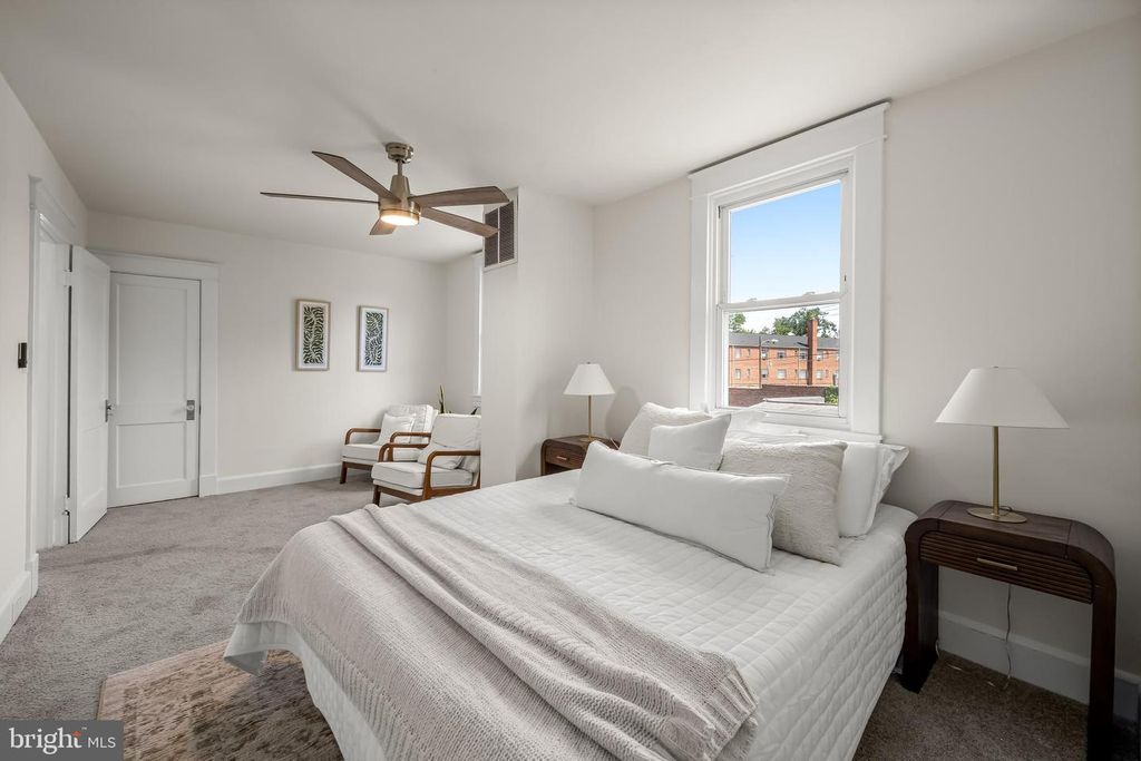 Image 23 of property listing at 4409 WILKENS AVE, Baltimore, MD 21229