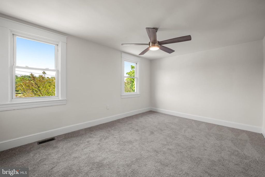 Image 28 of property listing at 4409 WILKENS AVE, Baltimore, MD 21229