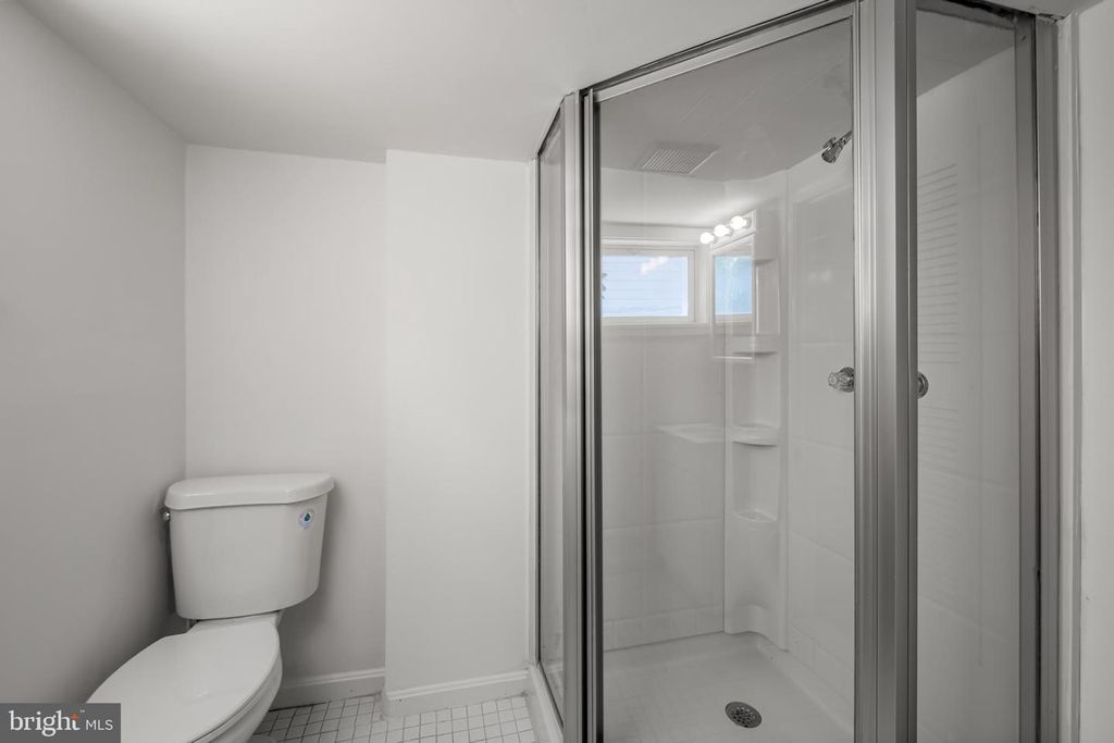 Image 29 of property listing at 4409 WILKENS AVE, Baltimore, MD 21229