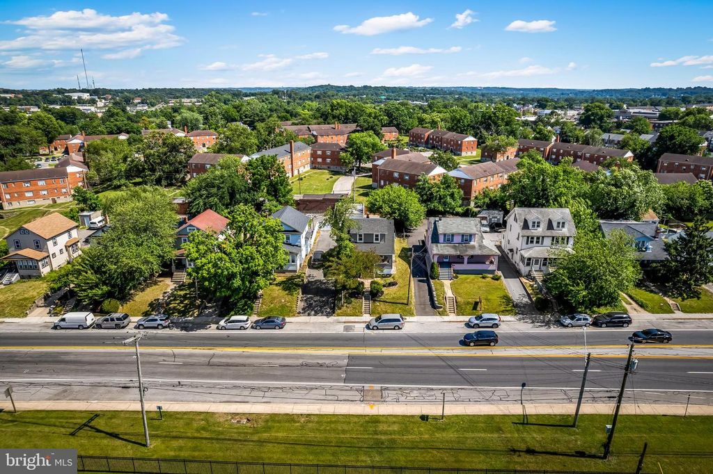 Image 47 of property listing at 4409 WILKENS AVE, Baltimore, MD 21229