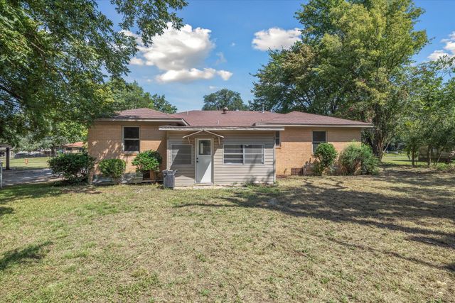 252 E Main Street, Van, TX 75790