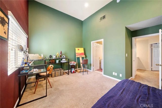 18730 Hatteras 31, Tarzana, CA 91356