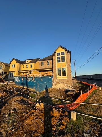 500 Eastboro Dr, Nashville, TN 37209