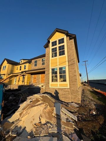 500 Eastboro Dr, Nashville, TN 37209