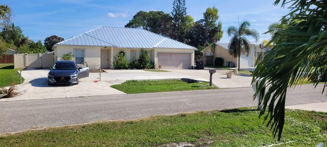 365 NW Hibiscus Street, Port St Lucie, FL 34983