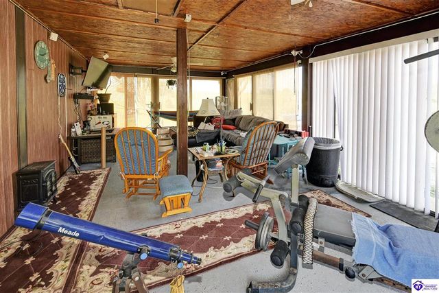 930 Fort Avenue, Vine Grove, KY 40175
