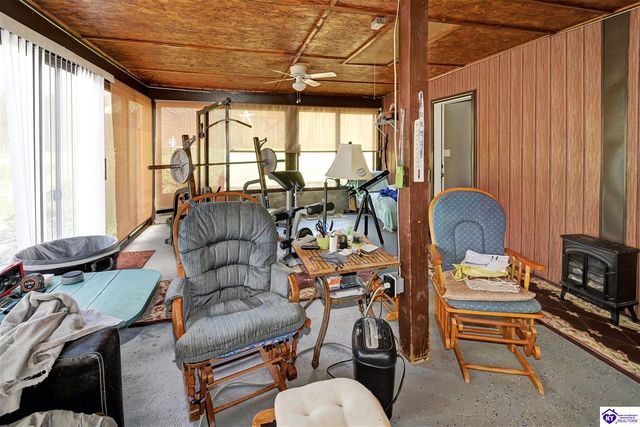 930 Fort Avenue, Vine Grove, KY 40175