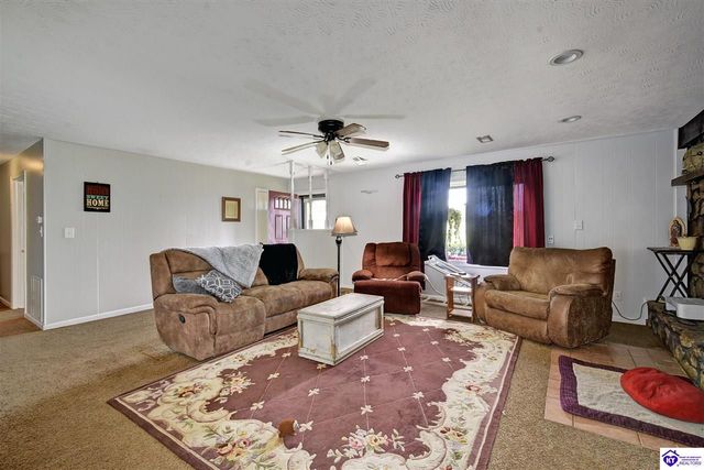 930 Fort Avenue, Vine Grove, KY 40175