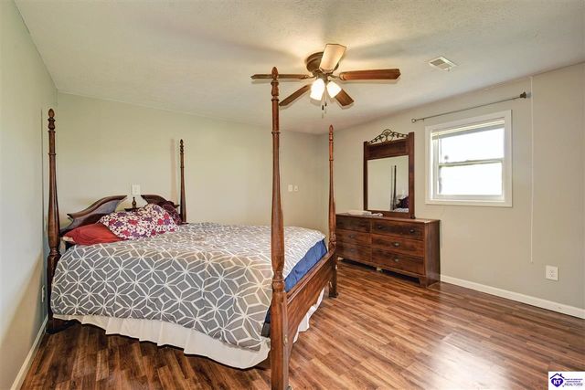 930 Fort Avenue, Vine Grove, KY 40175