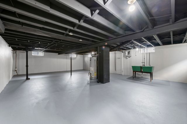 32304 Hazelwood Street, Westland, MI 48186