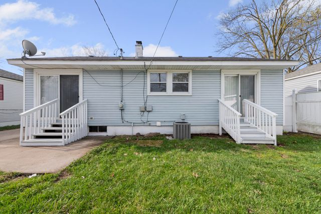 32304 Hazelwood Street, Westland, MI 48186