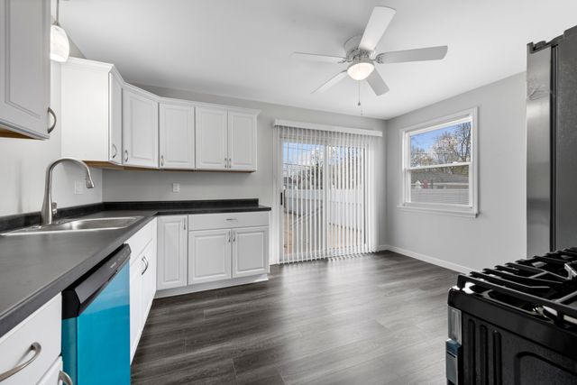 32304 Hazelwood Street, Westland, MI 48186