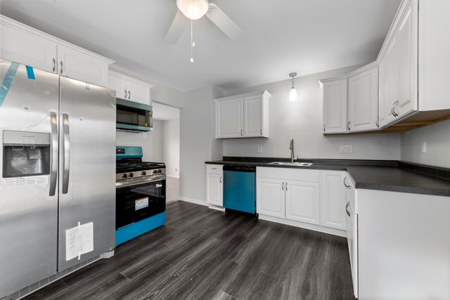 32304 Hazelwood Street, Westland, MI 48186