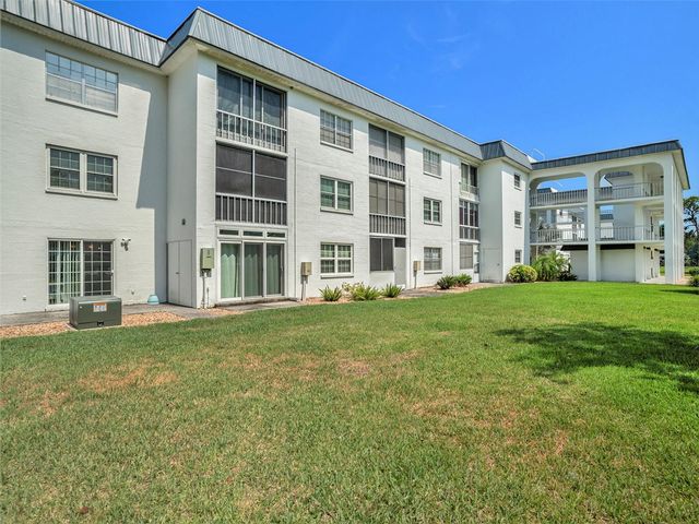 4801 AIRPORT ROAD 118, Zephyrhills, FL 33542