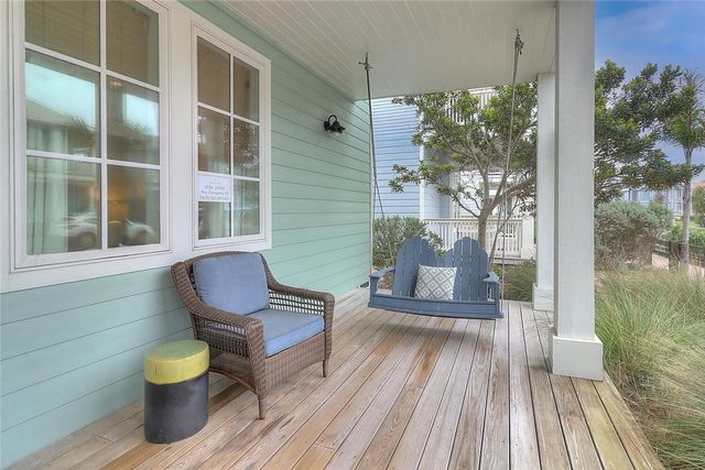 111 Still Water Dr, Port Aransas, TX 78373
