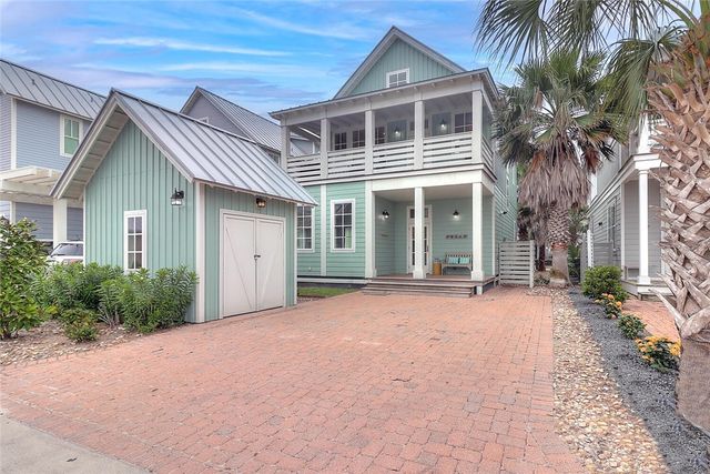 111 Still Water Dr, Port Aransas, TX 78373