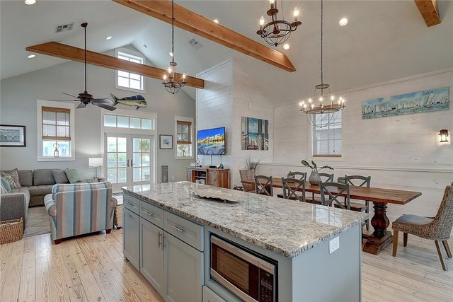 111 Still Water Dr, Port Aransas, TX 78373