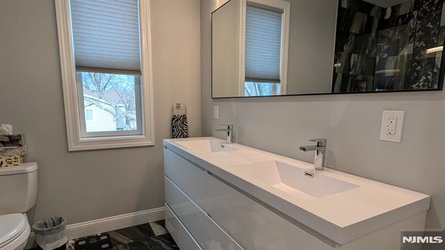 129 Wilbur Road, Bergenfield, NJ 07621