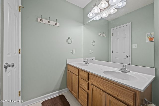 113 Airleigh Place, Richlands, NC 28574