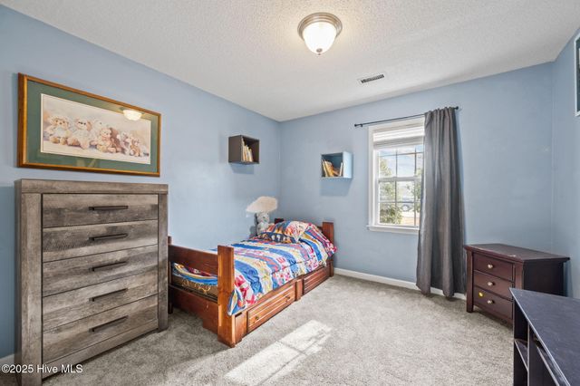 113 Airleigh Place, Richlands, NC 28574