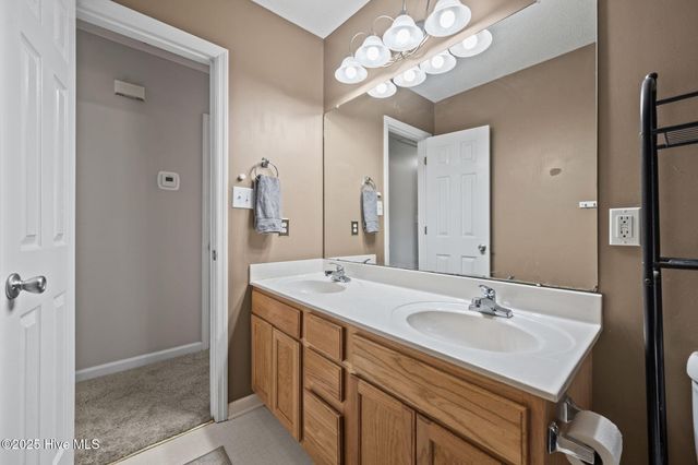 113 Airleigh Place, Richlands, NC 28574