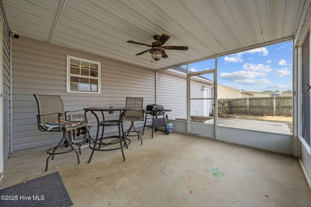 113 Airleigh Place, Richlands, NC 28574