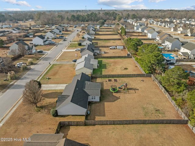 113 Airleigh Place, Richlands, NC 28574