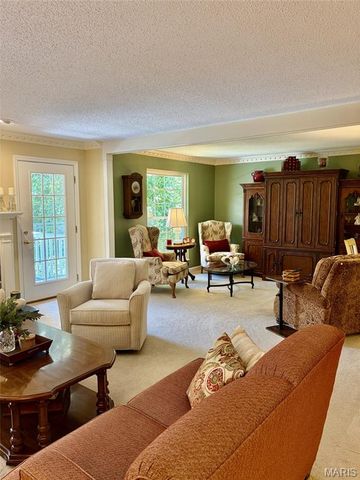 1525 Hampton Hall Drive 22, Chesterfield, MO 63017