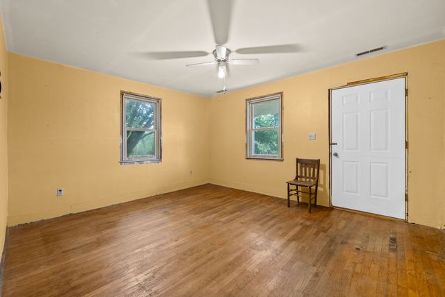 234 Lower Standing Rock Rd, Dover, TN 37058