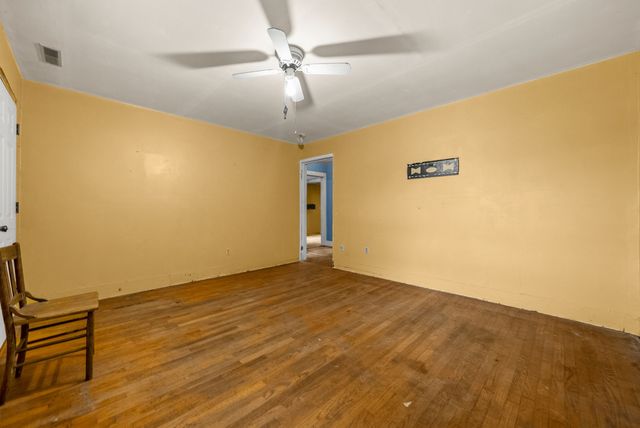 234 Lower Standing Rock Rd, Dover, TN 37058